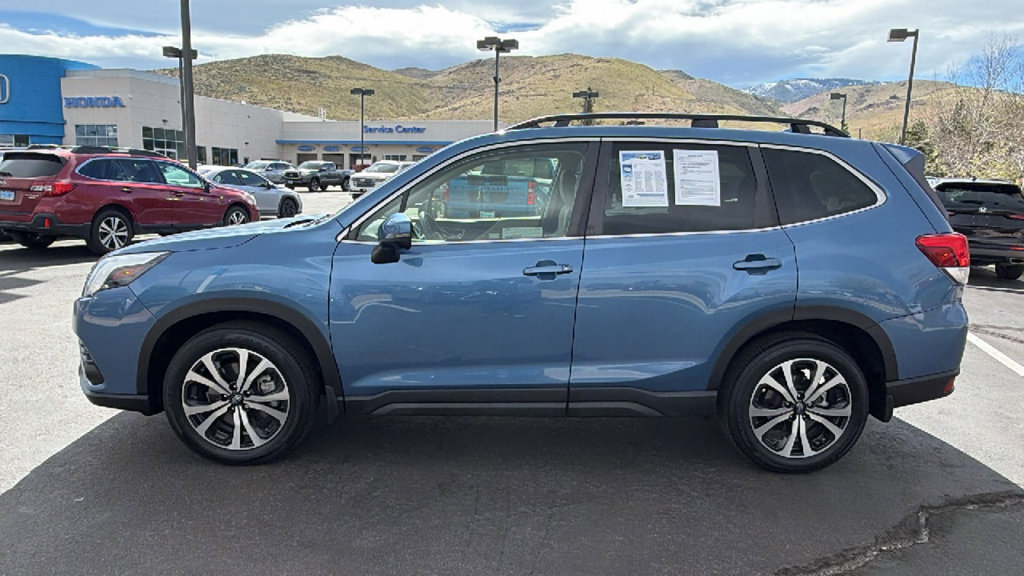 Used 2023 Subaru Forester Limited AWD/4WD image 6