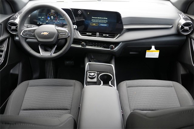 New 2026 Chevrolet Equinox LT image 2