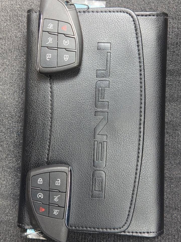 Used 2021 GMC Yukon Denali w/ Denali Ultimate Package image 62