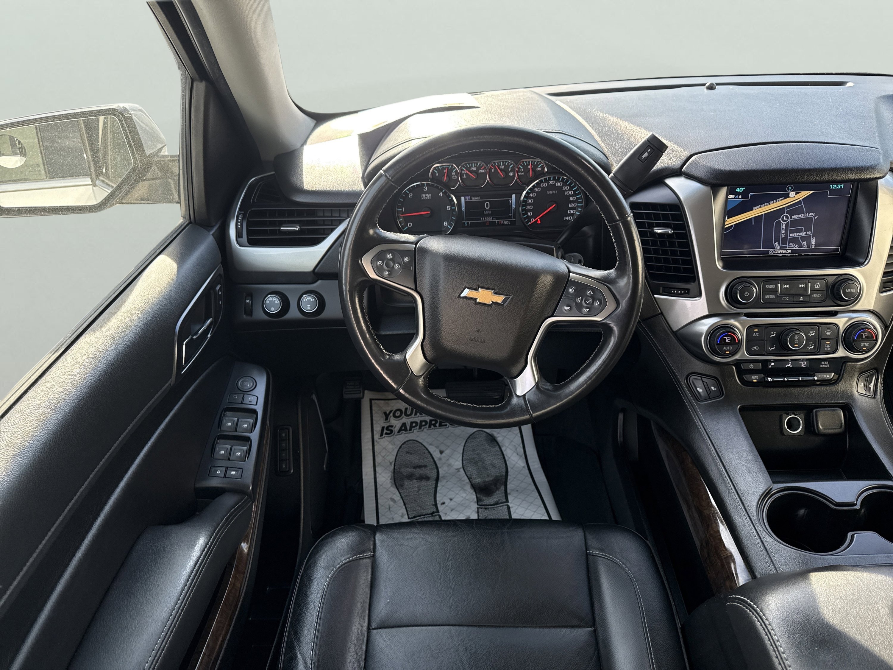 Used 2019 Chevrolet Suburban LT image 14