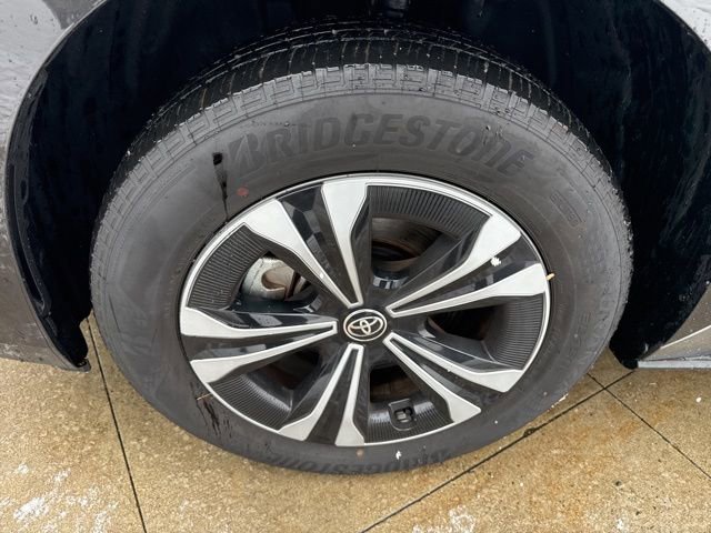 Used 2024 Toyota bZ4X XLE w/ Weather Package image 10