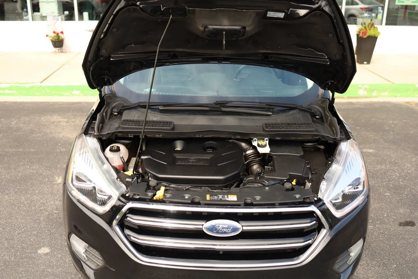 Used 2018 Ford Escape Titanium w/ Ford Safe & Smart Package FWD image 50