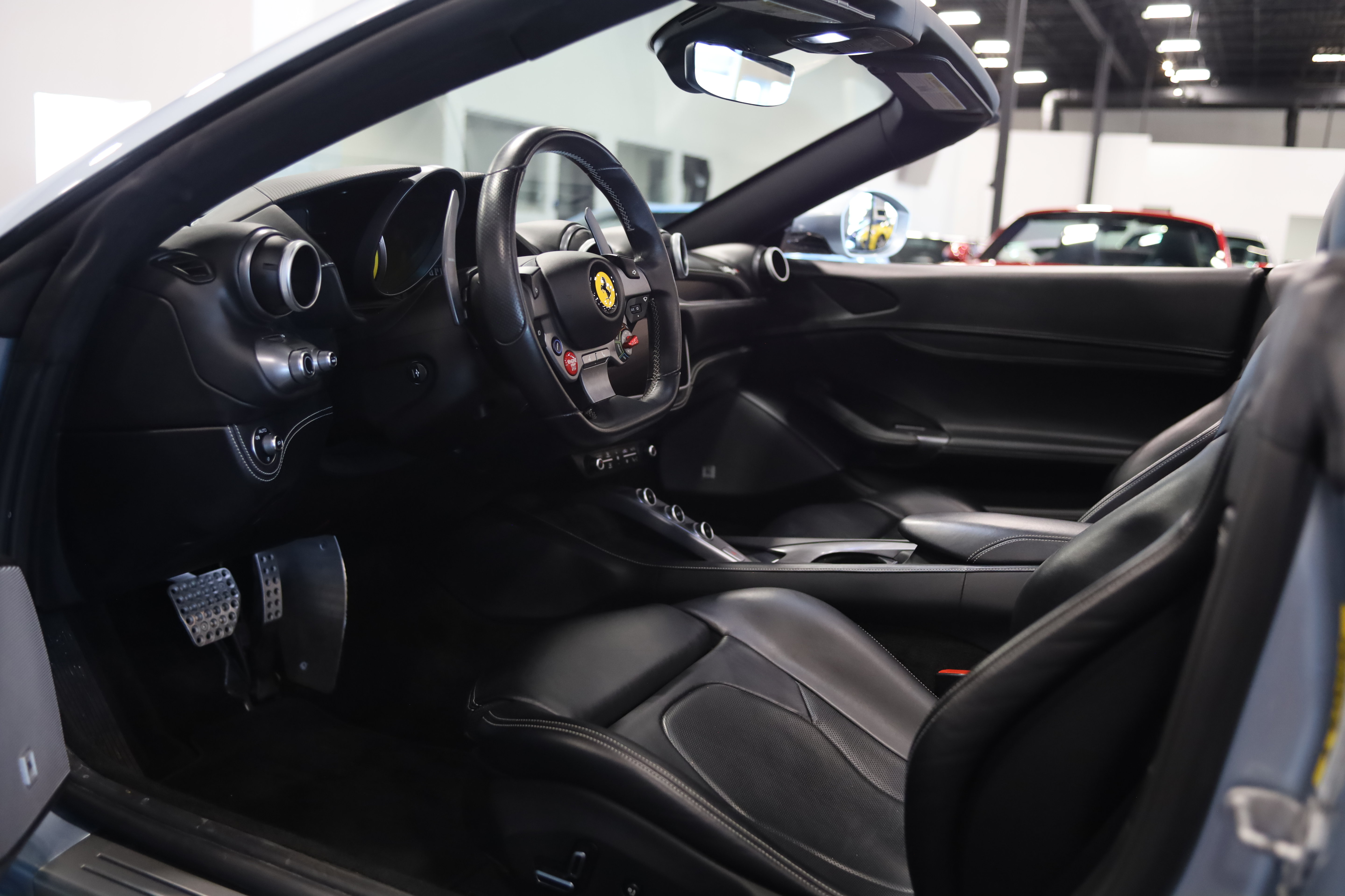 Used 2022 Ferrari Portofino M RWD image 16