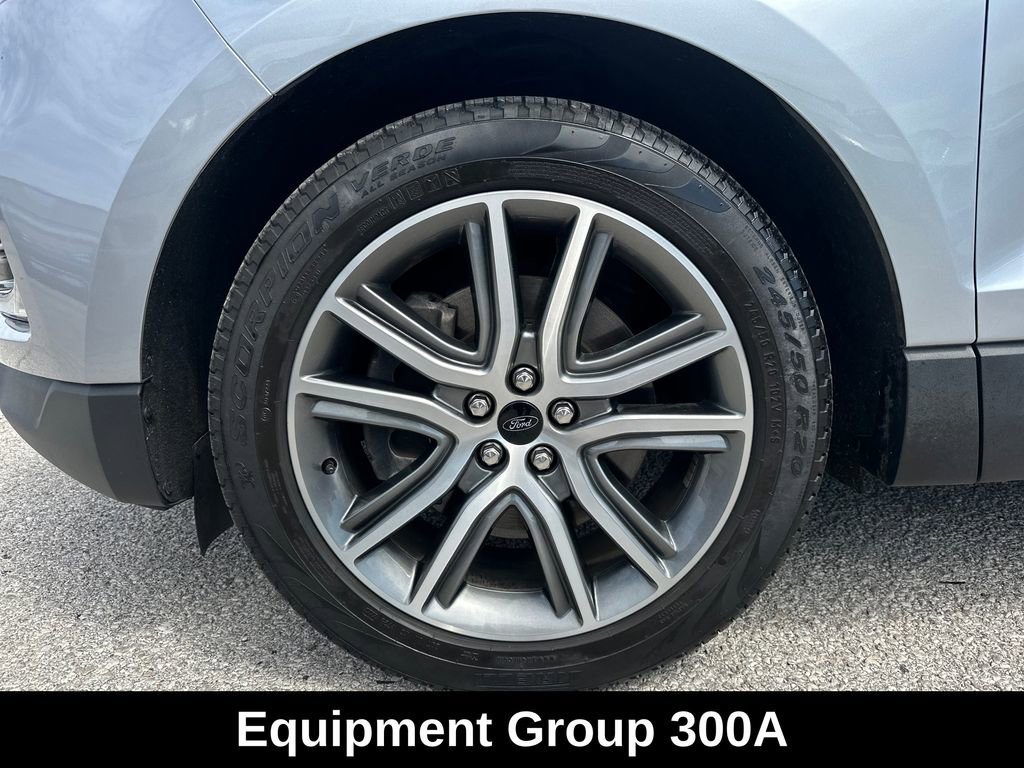Used 2023 Ford Edge Titanium image 11