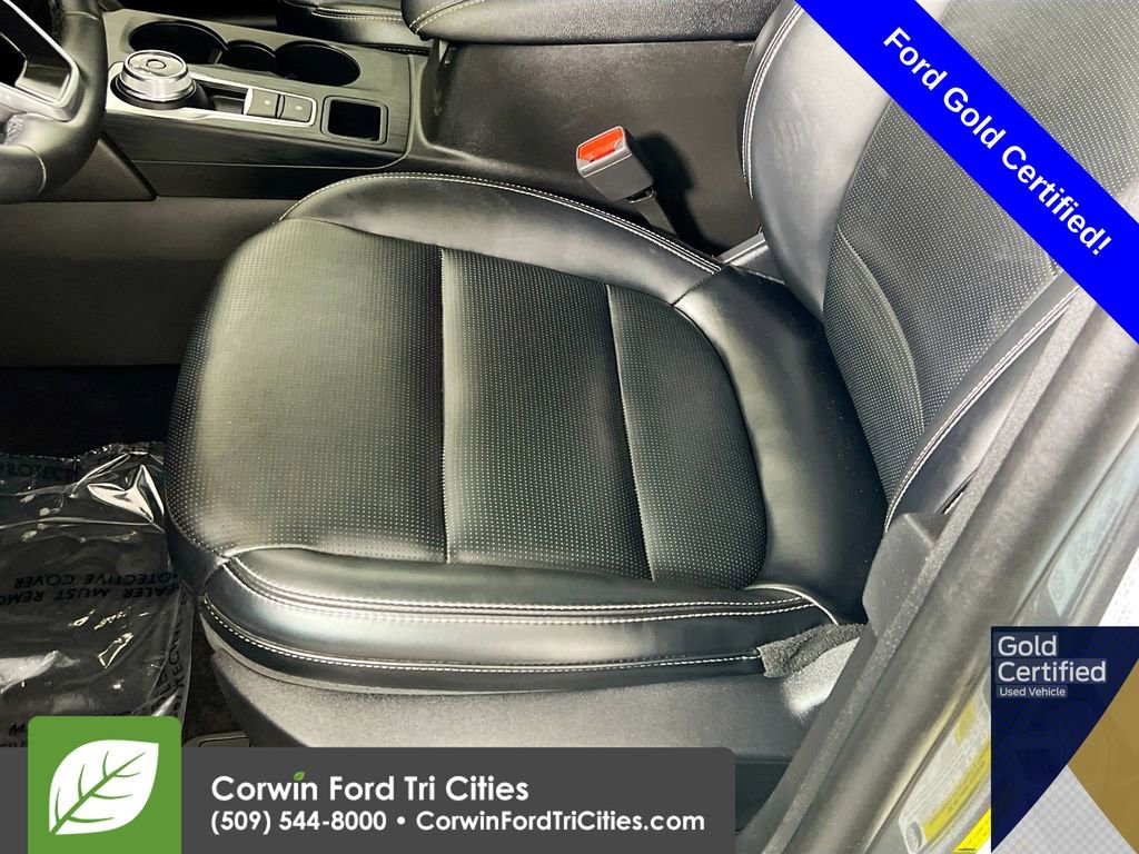 Certified 2025 Ford Escape Platinum image 23