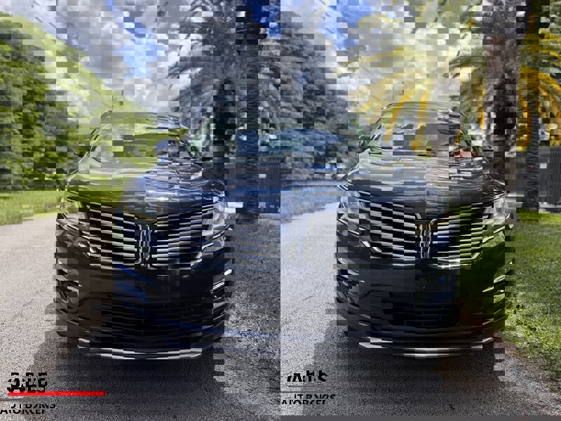 Used 2017 Lincoln MKC Premiere image 9