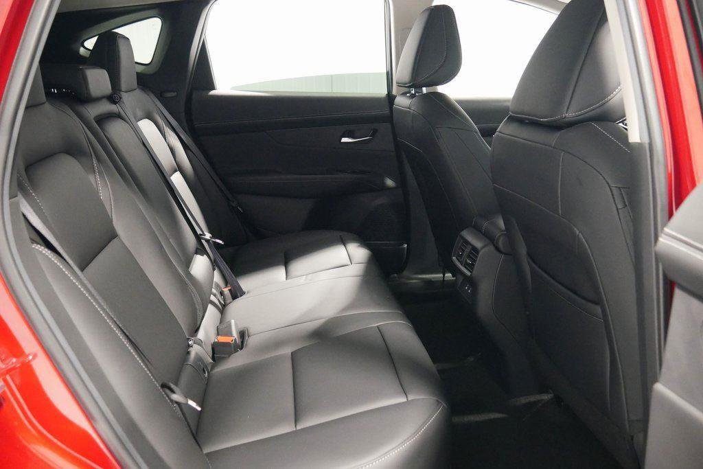 New 2025 Nissan Murano SL image 17