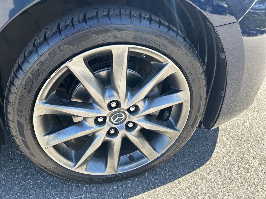 Used 2018 MAZDA MAZDA3 Touring FWD image 4