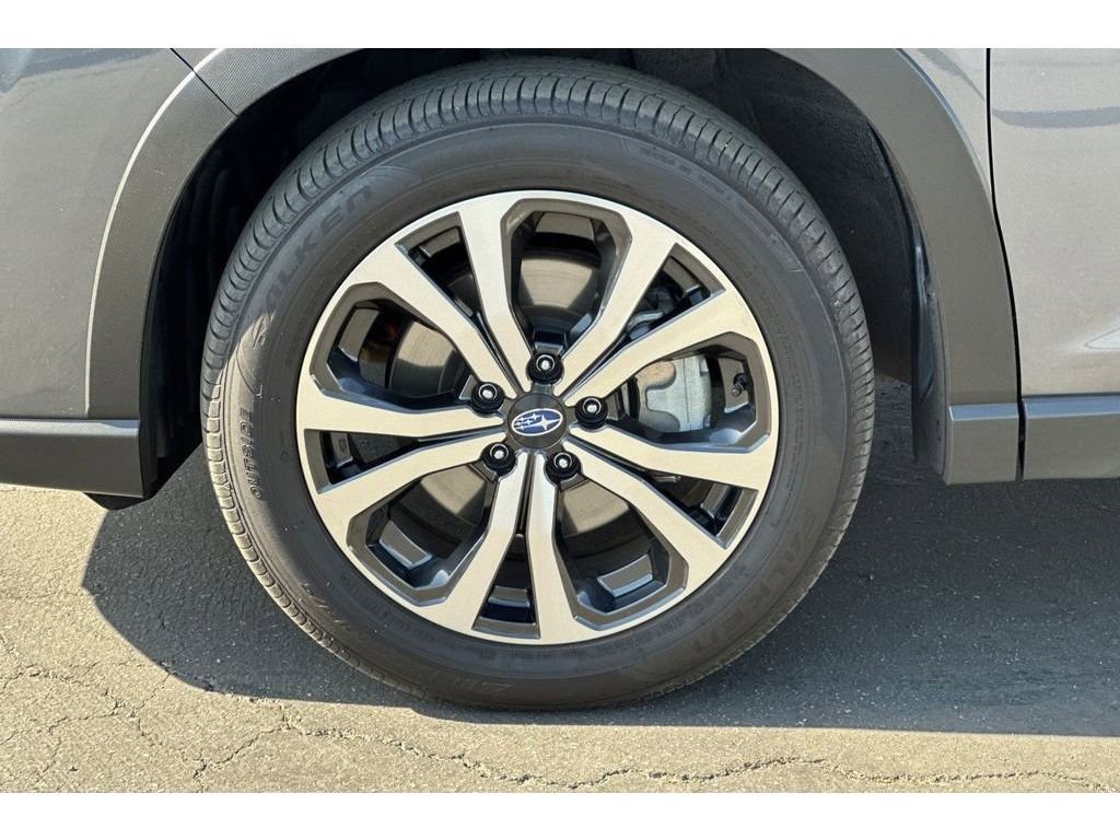 Used 2024 Subaru Forester Limited image 15