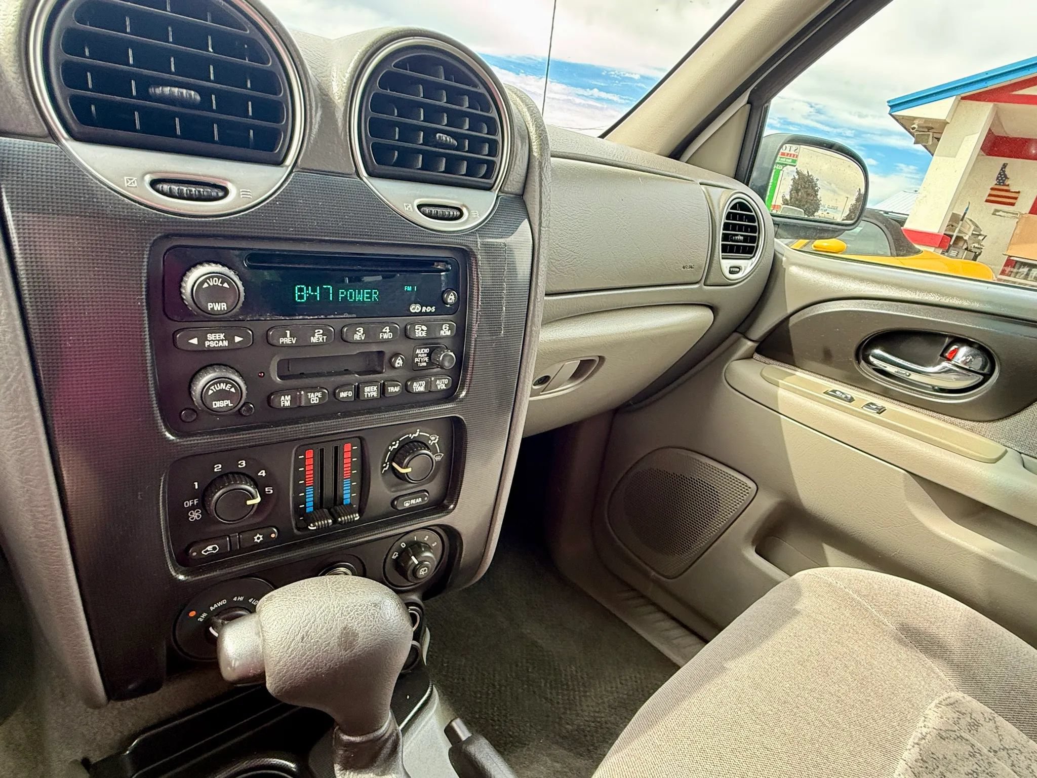 Used 2003 GMC Envoy SLE AWD/4WD image 11