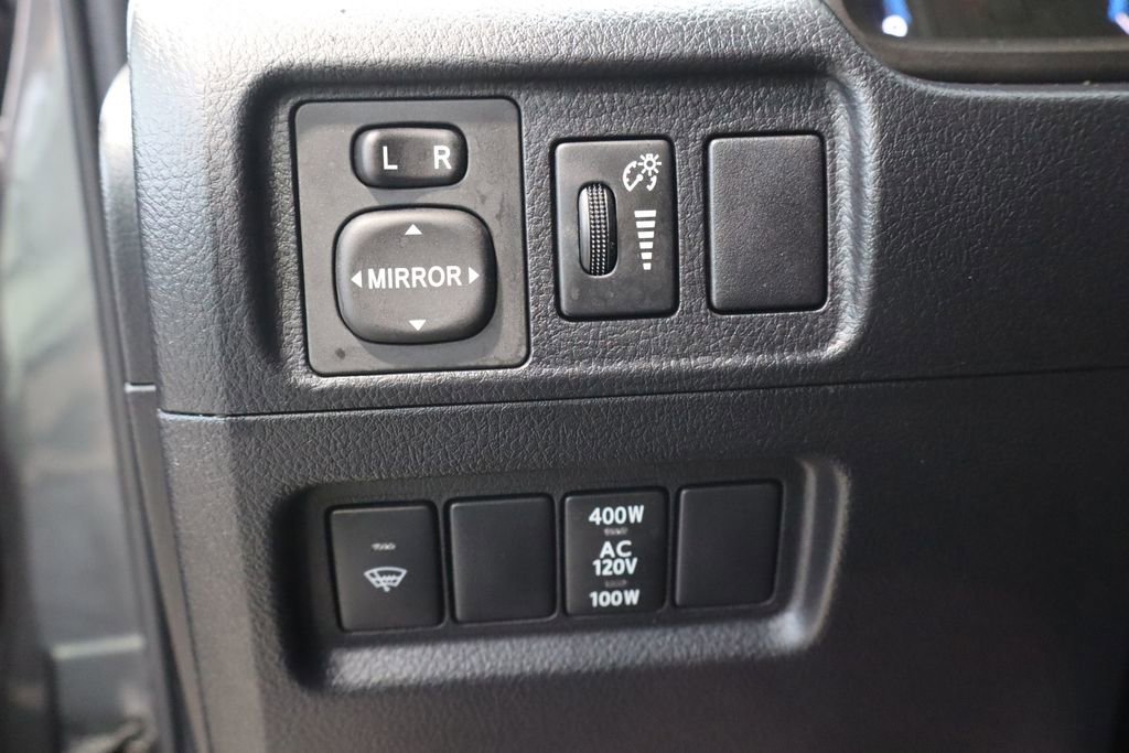 Used 2018 Toyota 4Runner SR5 Premium image 19
