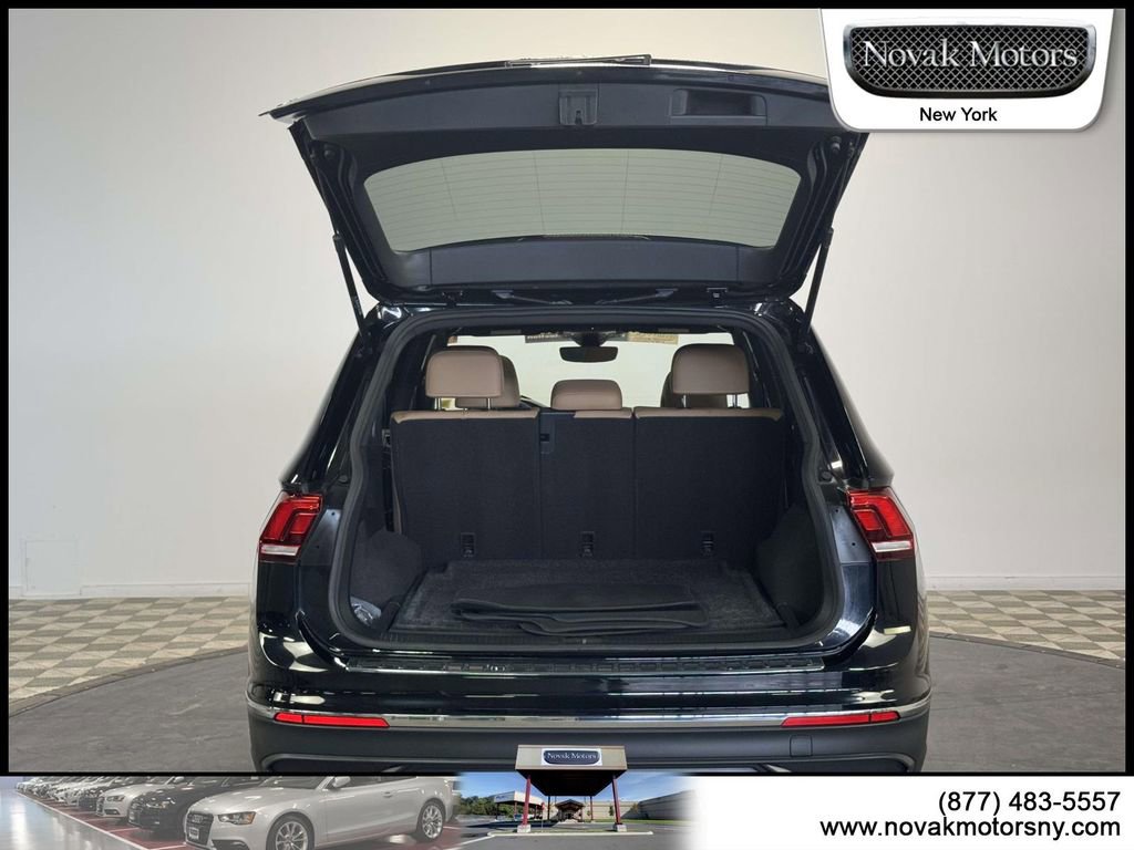 Used 2023 Volkswagen Tiguan SE image 9