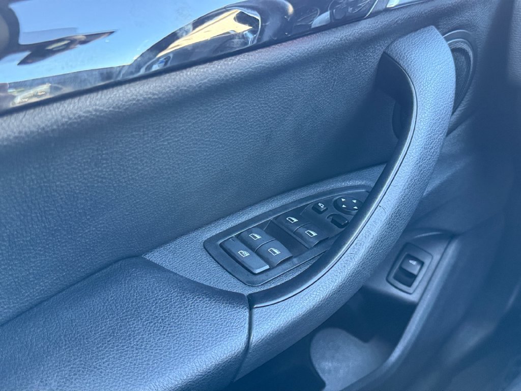 Used 2018 BMW X1 sDrive28i FWD image 11