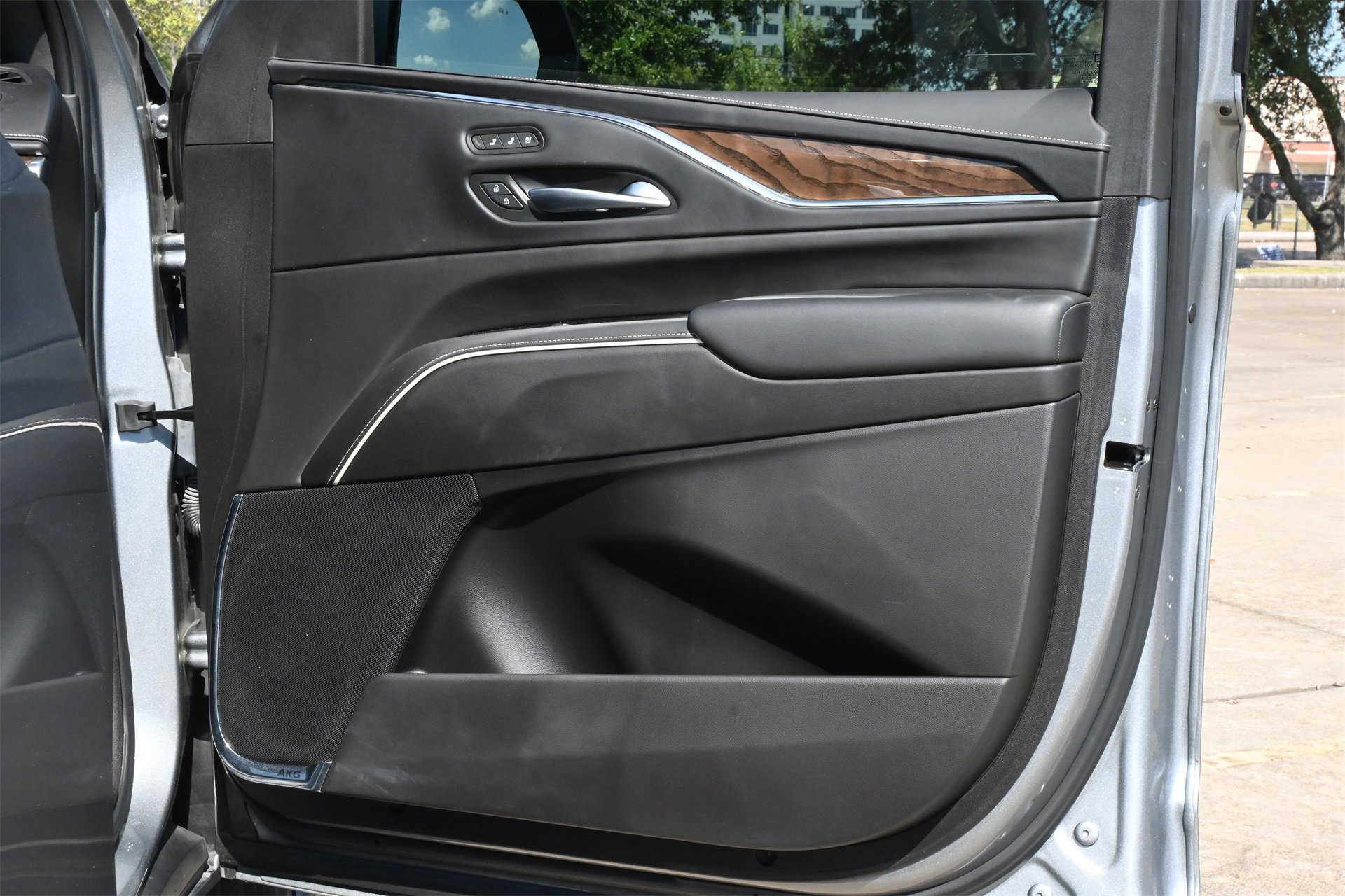 Certified 2023 Cadillac Escalade Sport Platinum w/ LPO, Floor Liner Package image 29