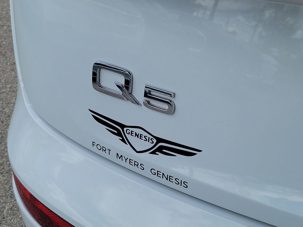 Used 2021 Audi Q5 Premium image 13