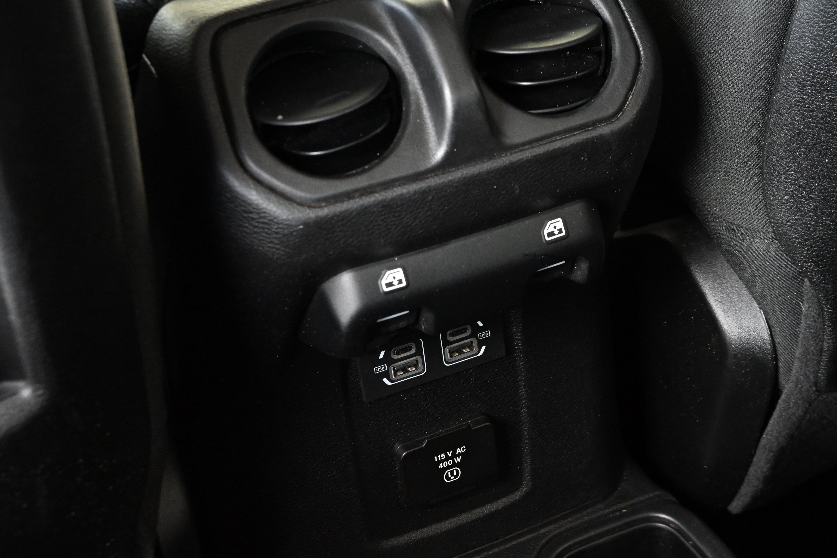 Used 2021 Jeep Gladiator Rubicon w/ LED Lighting Group AWD/4WD image 30
