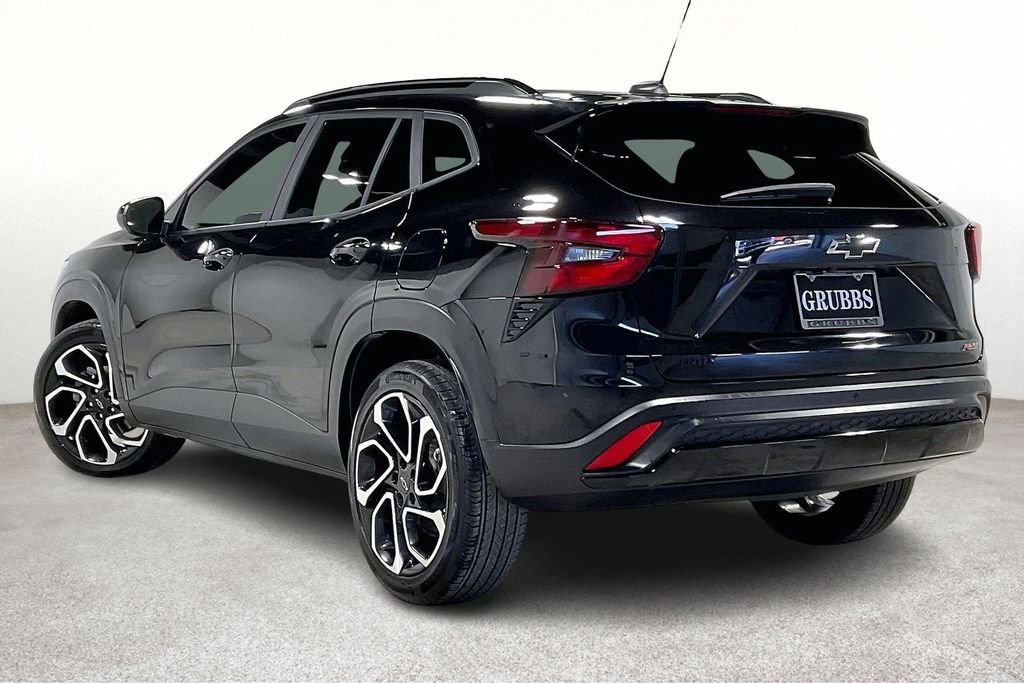 Used 2025 Chevrolet Trax RS w/ Sunroof Package image 15