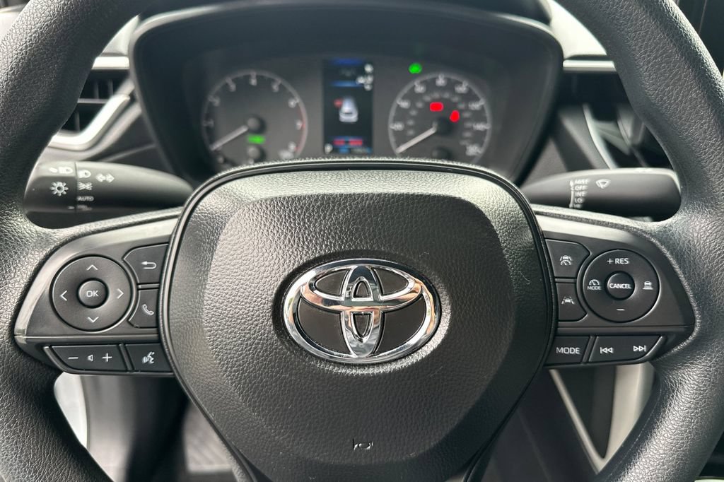 Certified 2025 Toyota Corolla Cross AWD Hybrid image 22