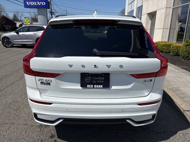 Used 2025 Volvo XC60 B5 Plus image 4