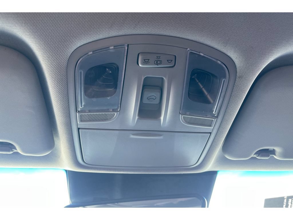 Used 2023 Hyundai Kona Limited FWD image 25