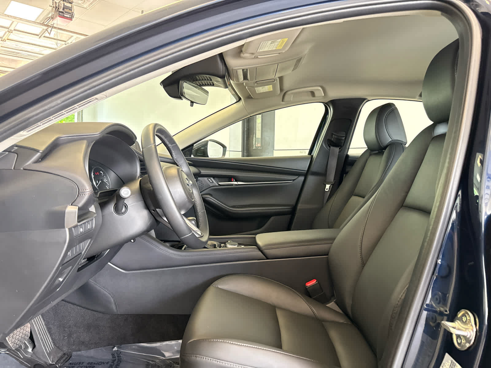 Used 2024 MAZDA MAZDA3 s FWD image 11