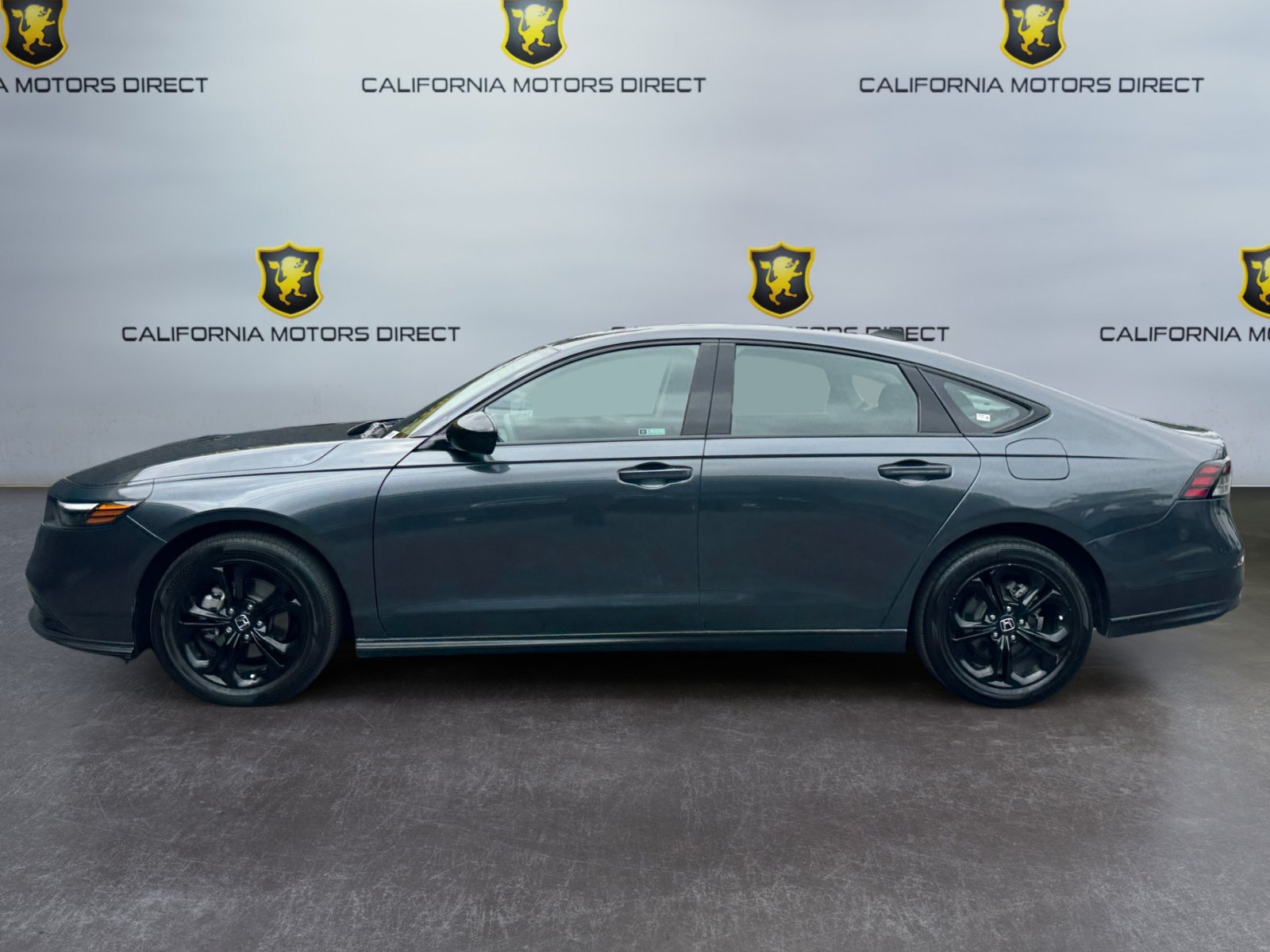 Used 2025 Honda Accord SE image 2