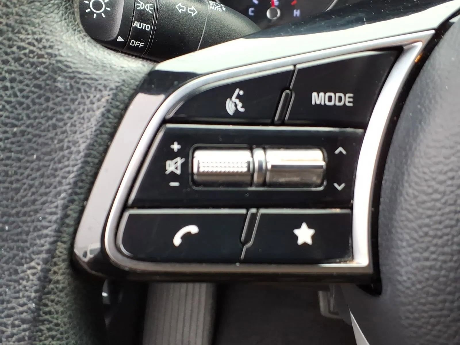 Used 2023 Kia Forte LXS FWD image 28