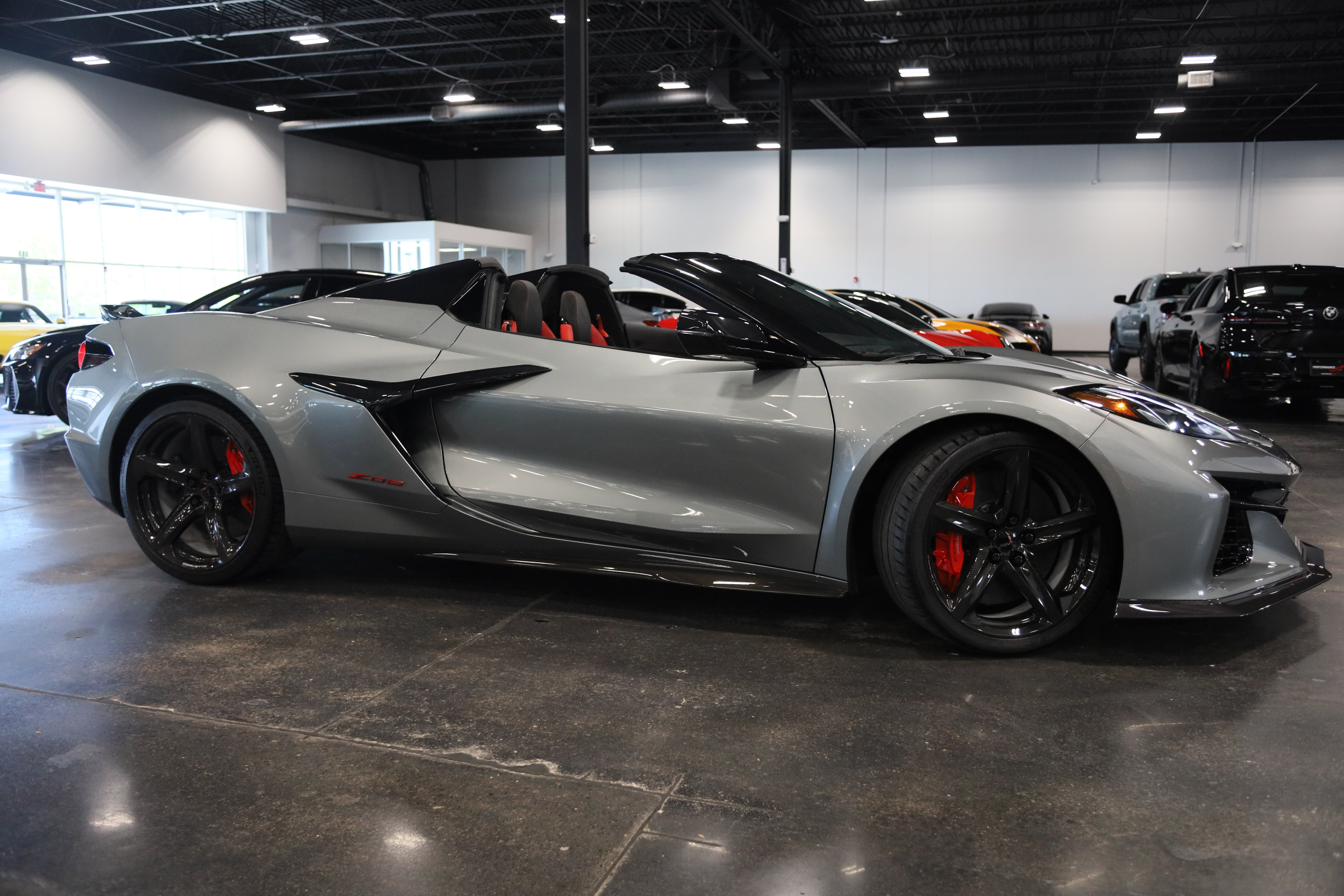 Used 2024 Chevrolet Corvette Z06 RWD image 10