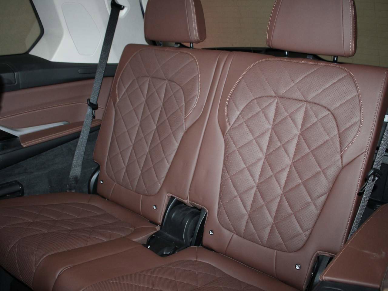 Certified 2023 BMW X7 xDrive40i w/ Premium Package image 15