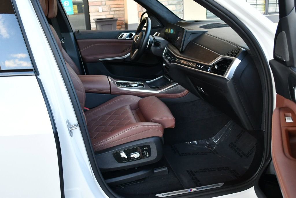 Used 2024 BMW X7 xDrive40i w/ M Sport Package image 49