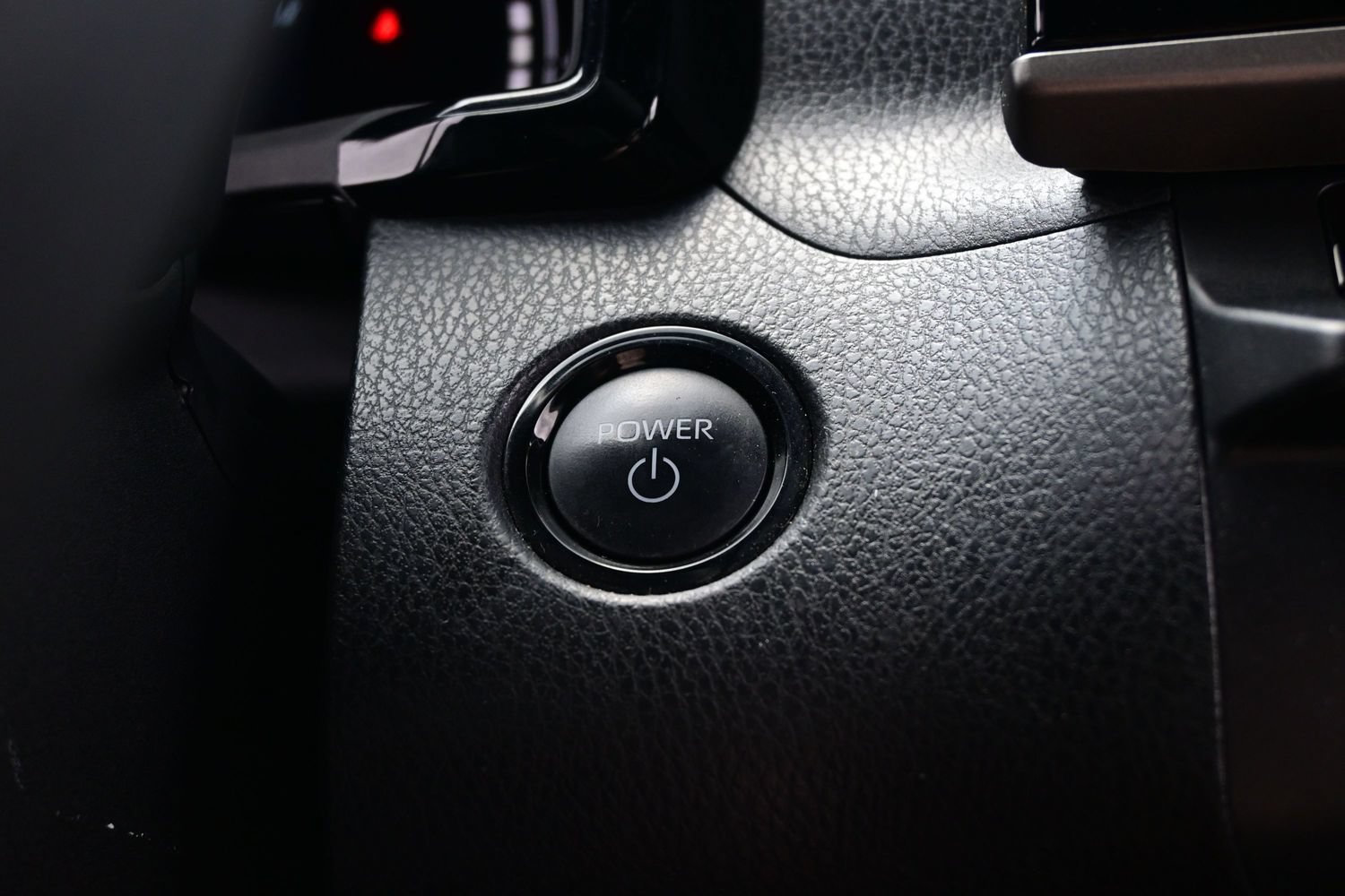 Used 2025 Toyota Camry SE w/ Convenience Package AWD/4WD image 23