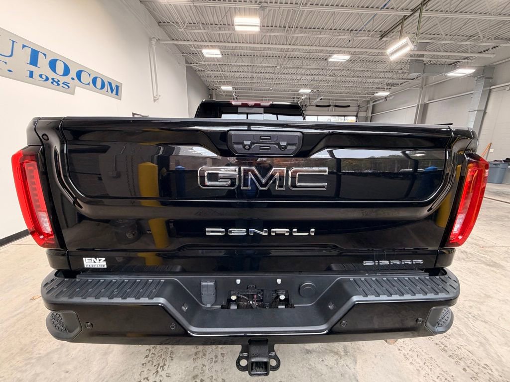 Used 2021 GMC Sierra 3500 Denali w/ Denali Ultimate Package AWD/4WD image 7