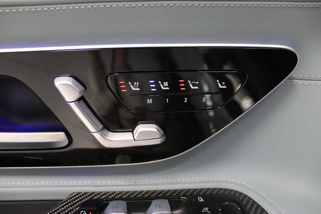 Used 2022 Mercedes-Benz SL 63 AMG 4MATIC image 19