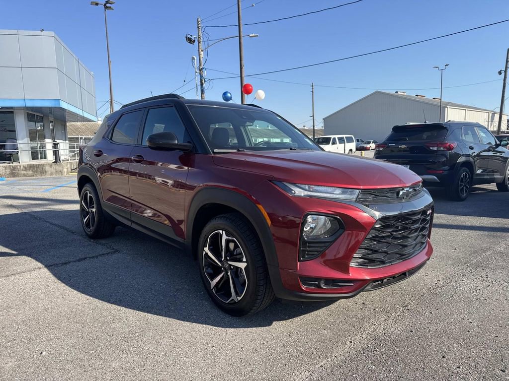 Used 2022 Chevrolet TrailBlazer RS w/ Technology Package image 3