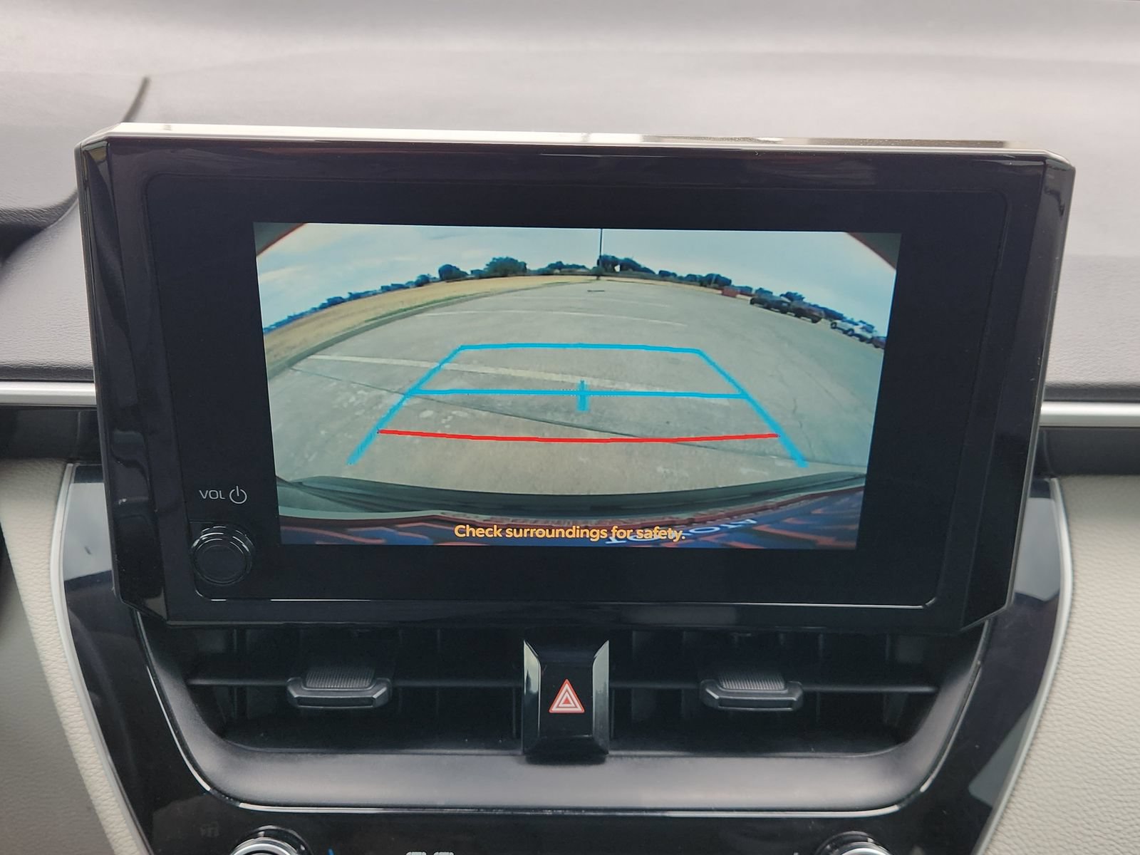 Used 2025 Toyota Corolla LE FWD image 21