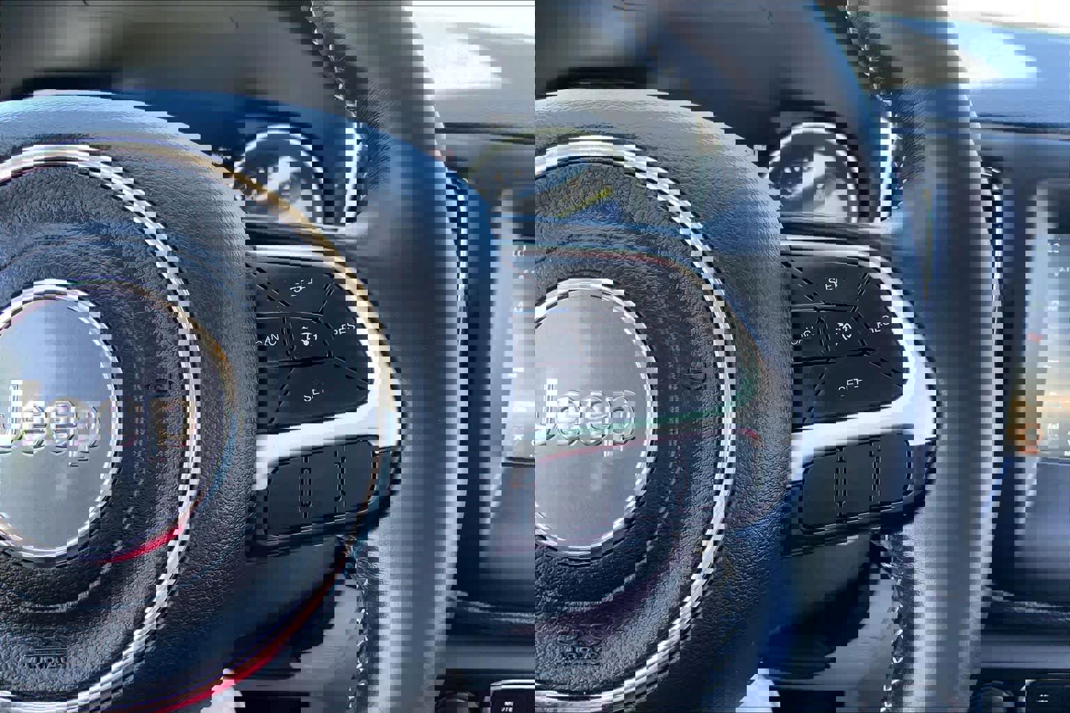 Used 2017 Jeep Compass Latitude w/ Popular Equipment Group image 22