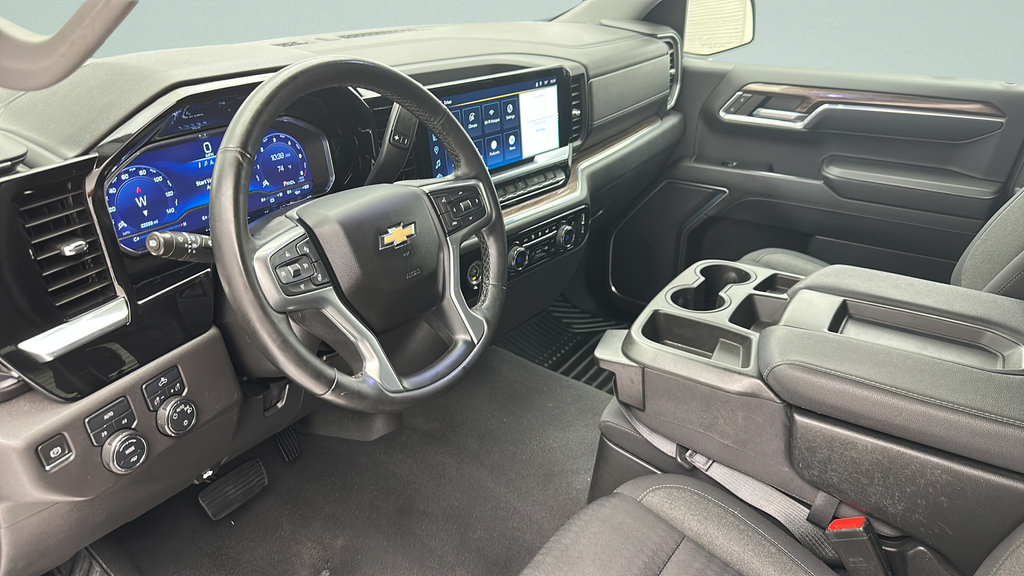 Used 2023 Chevrolet Silverado 1500 LT AWD/4WD image 12