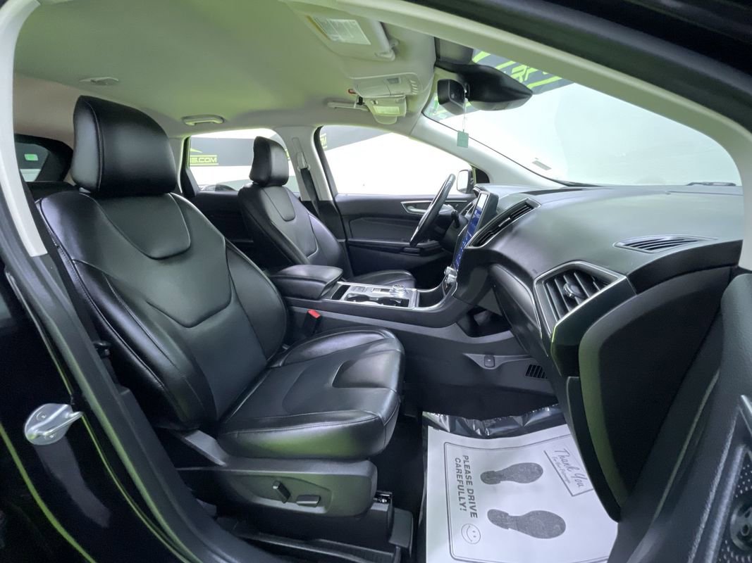 Used 2022 Ford Edge Titanium image 28