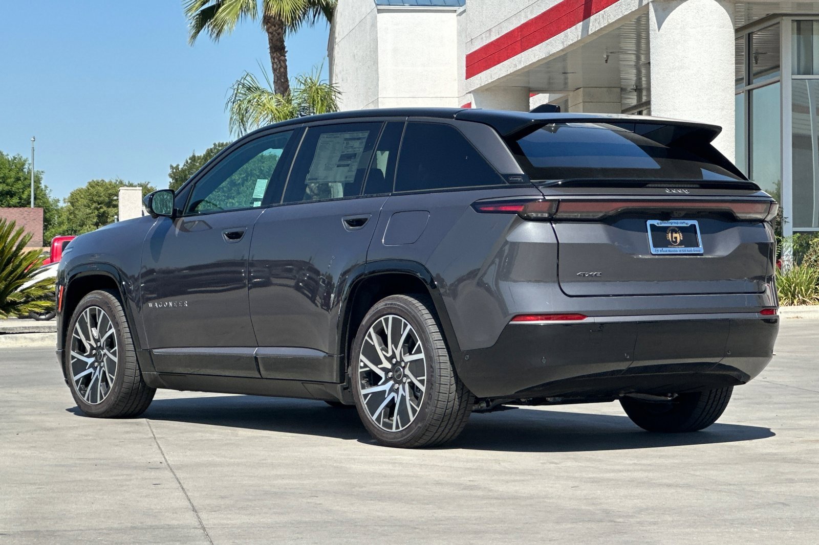 New 2025 Jeep Wagoneer Limited image 4