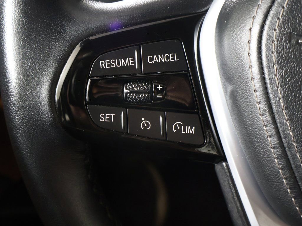 Used 2022 BMW 530i xDrive w/ M Sport Package image 41