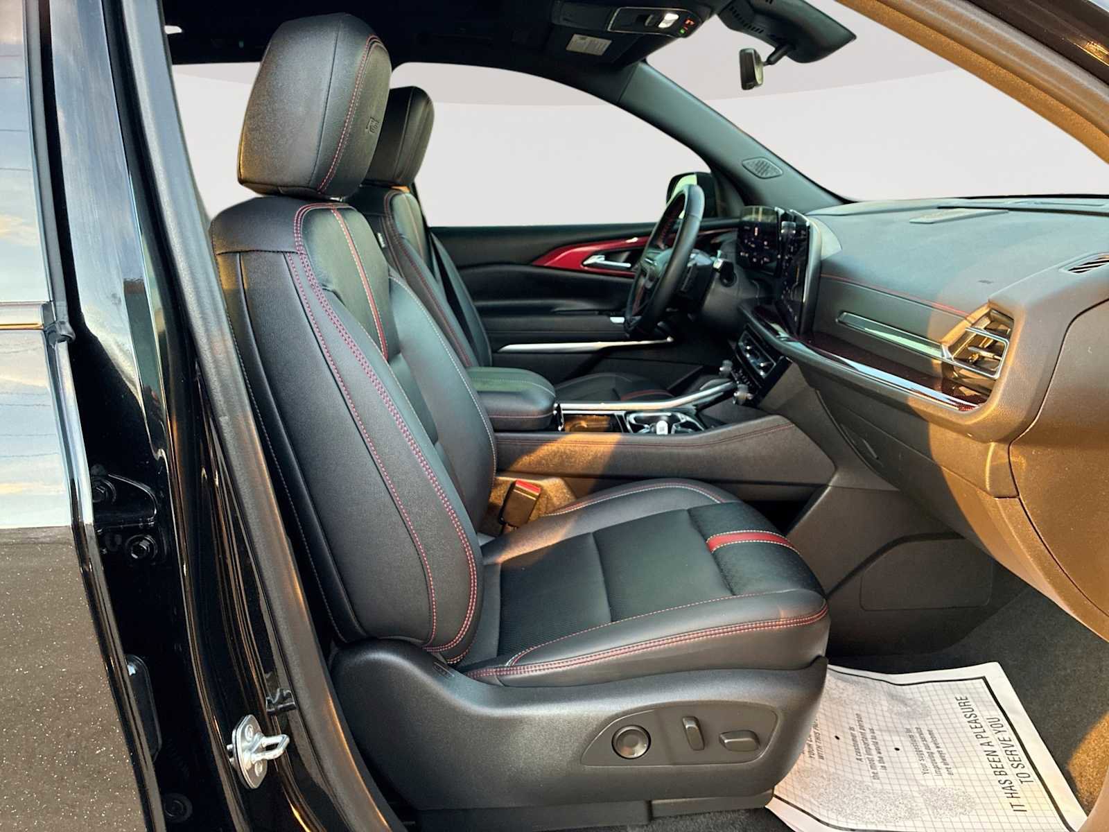 Certified 2024 Chevrolet Traverse RS w/ LPO, Floor Liner Package image 29