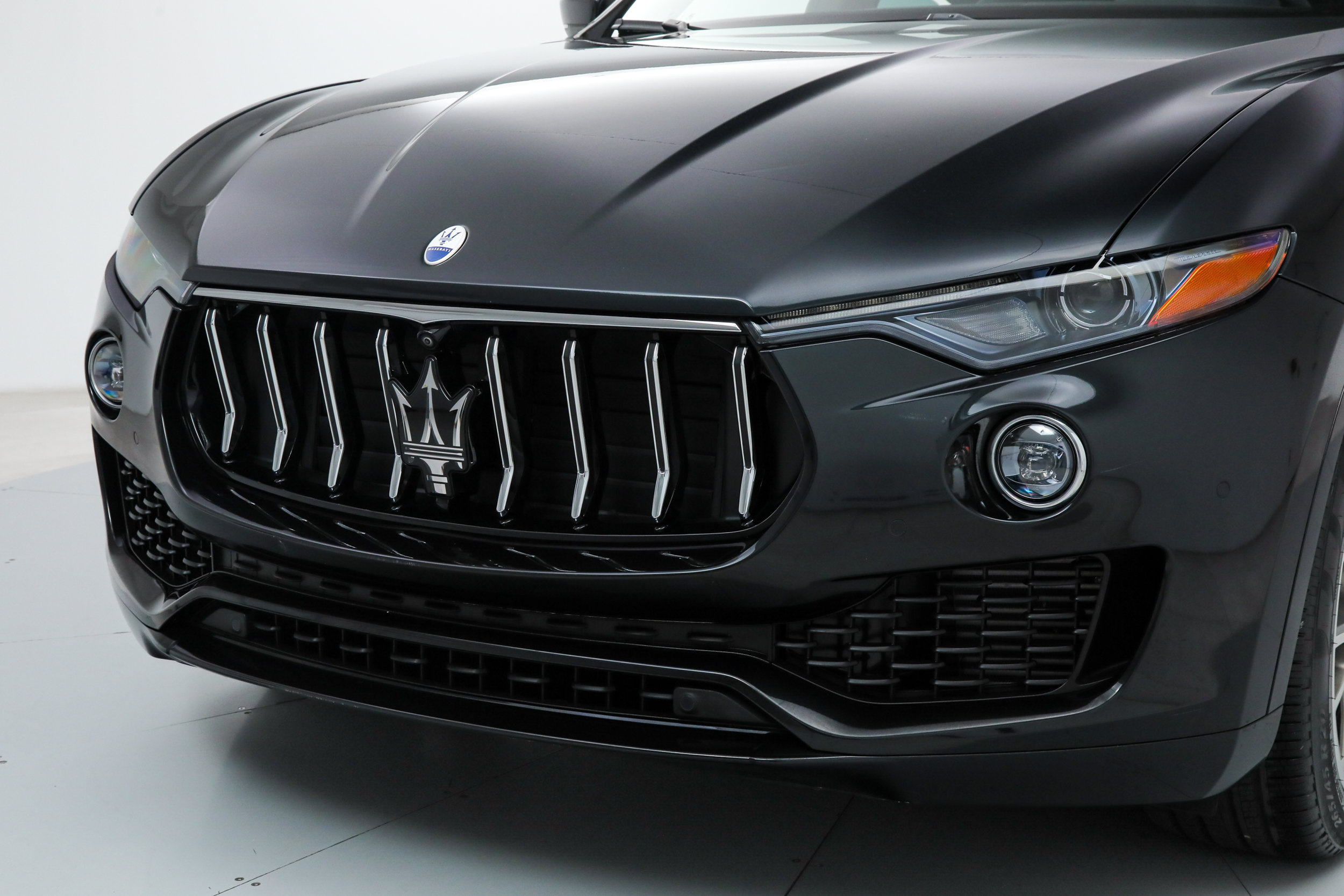 Certified 2023 Maserati Levante GT AWD/4WD image 9