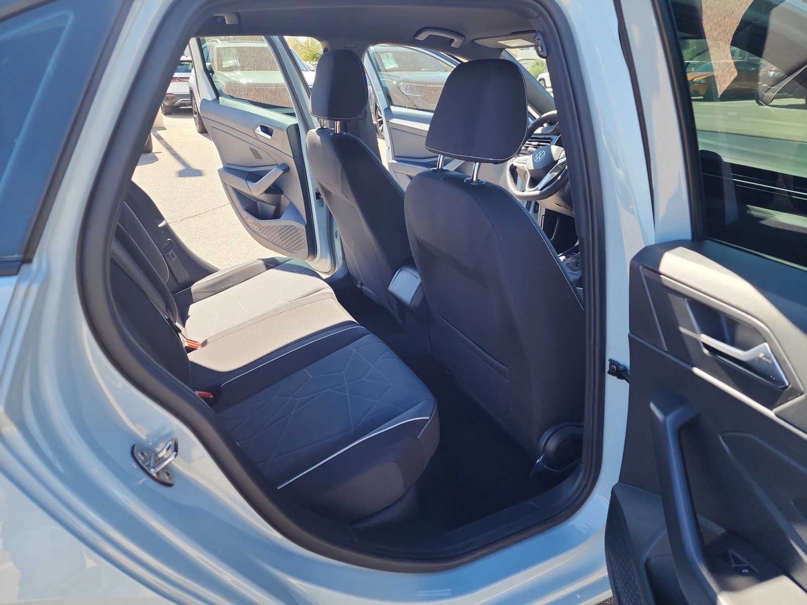 Certified 2025 Volkswagen Jetta Sport image 18