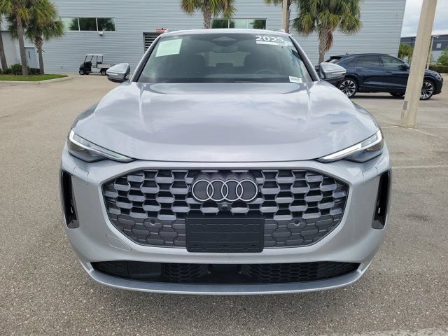 Certified 2025 Audi Q5 Premium w/ Premium Plus AWD/4WD image 3