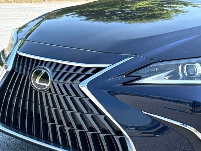 Used 2025 Lexus ES 300h w/ Premium Package FWD image 15