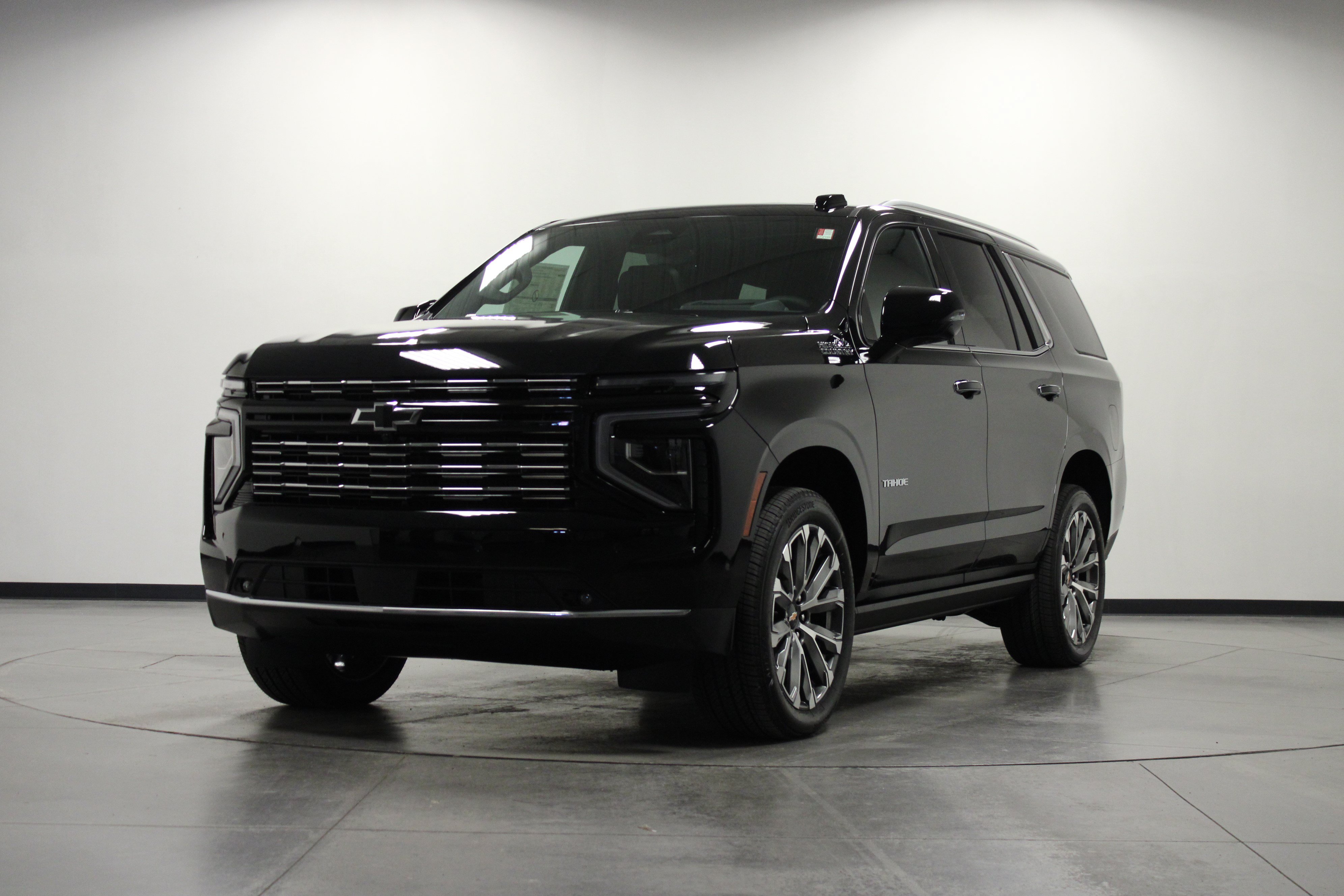 New 2026 Chevrolet Tahoe High Country AWD/4WD image 8