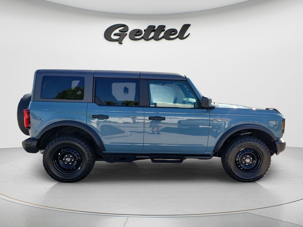 Used 2023 Ford Bronco Black Diamond image 5