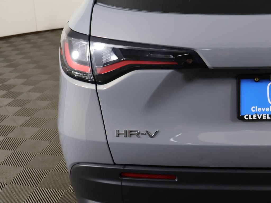 Used 2025 Honda HR-V Sport image 14