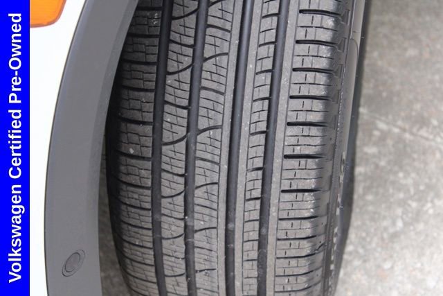 Used 2025 Volkswagen Tiguan SE image 14