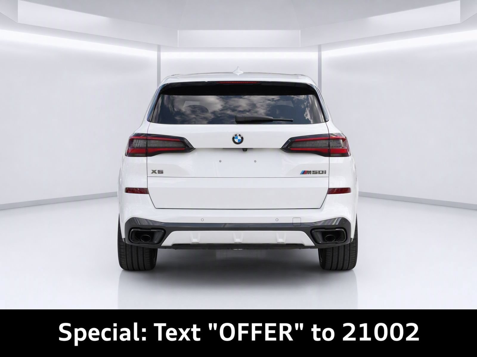 Used 2020 BMW X5 M50i w/ Executive Package AWD/4WD image 4
